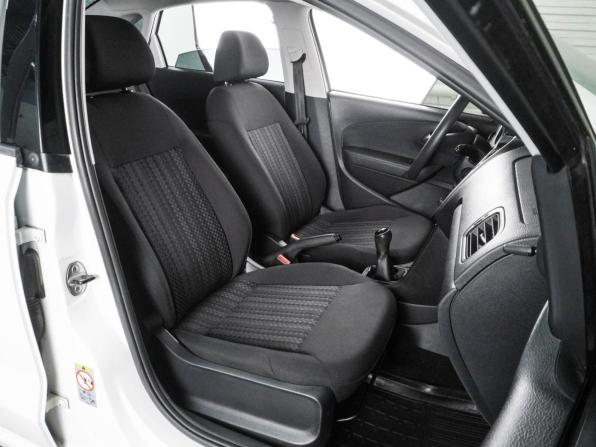 Volkswagen Polo V Рестайлинг с пробегом 2017 года, цена 867 000 рублей, 174840 км, седан, Автокод Объявления