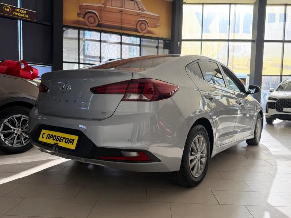 Hyundai Avante VI Рестайлинг с пробегом 2019 года, цена 1 899 000 рублей, 61444 км, седан, Автокод Объявления