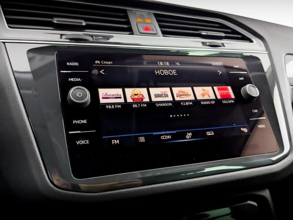 Volkswagen Tiguan II Рестайлинг с пробегом 2021 года, цена 4 215 000 рублей, 34083 км, внедорожник, Автокод Объявления