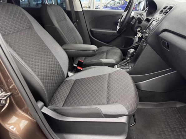 Volkswagen Polo V Рестайлинг с пробегом 2018 года, цена 1 620 000 рублей, 72192 км, седан, Автокод Объявления