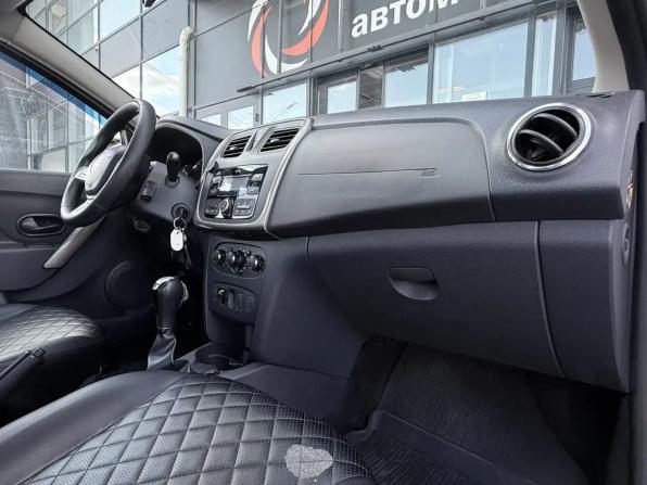 Renault Logan II Рестайлинг с пробегом 2021 года, цена 739 000 рублей, 207086 км, седан, Автокод Объявления