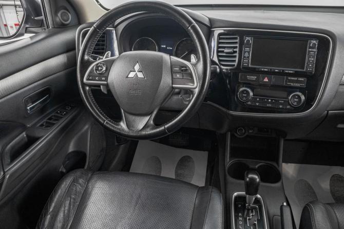 Mitsubishi Outlander III с пробегом 2013 года, цена 1 649 000 рублей, 210000 км, внедорожник, Автокод Объявления