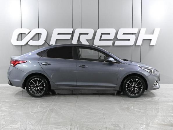 Hyundai Solaris II с пробегом 2018 года, цена 1 439 000 рублей, 88903 км, седан, Автокод Объявления