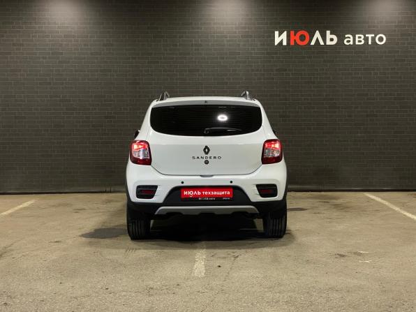 Renault Sandero II Рестайлинг с пробегом 2021 года, цена 1 400 000 рублей, 52179 км, хэтчбек, Автокод Объявления