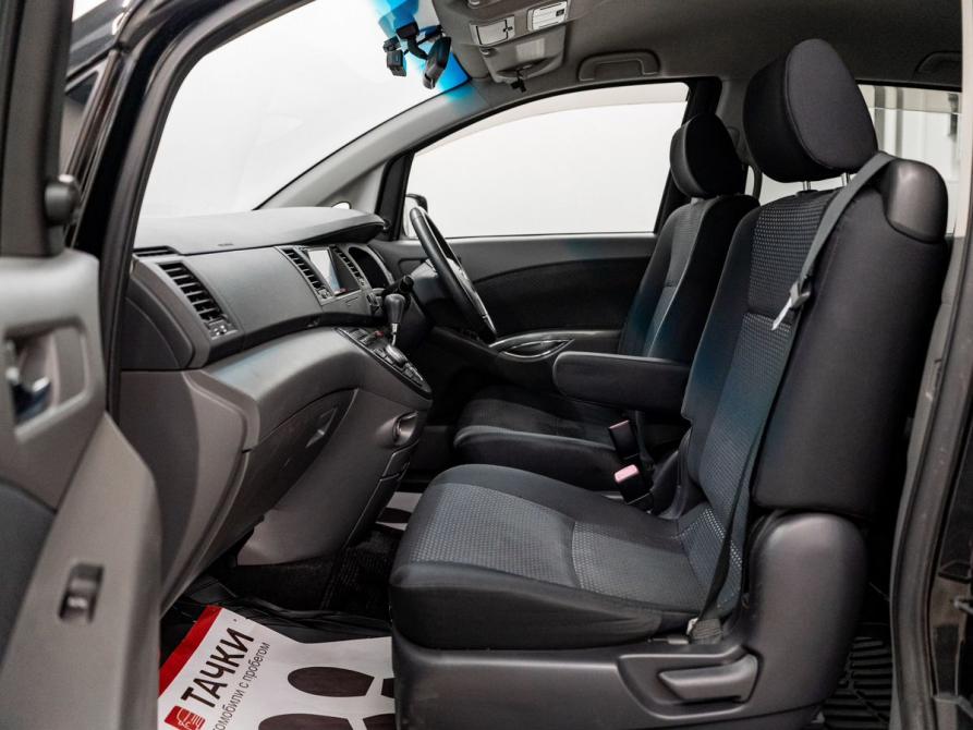 Toyota ISis I Рестайлинг Красноярск  - изображение 6