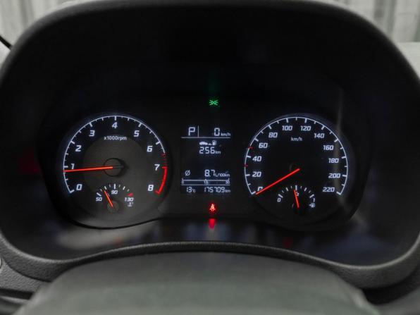 Hyundai Solaris II Рестайлинг с пробегом 2021 года, цена 1 390 000 рублей, 175641 км, седан, Автокод Объявления