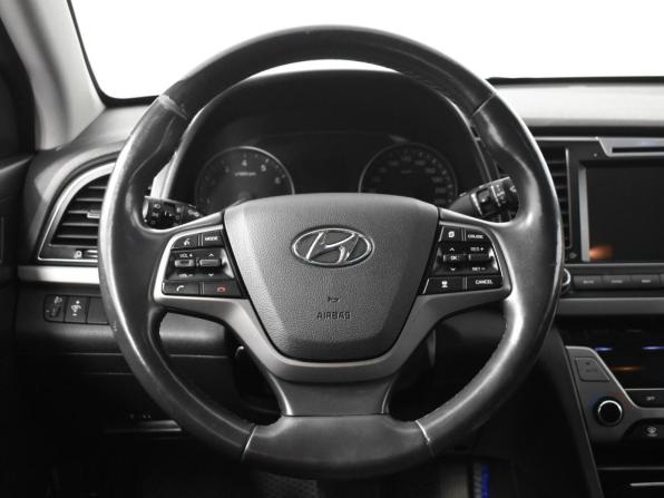 Hyundai Elantra VI (AD) с пробегом 2017 года, цена 1 463 900 рублей, 137876 км, седан, Автокод Объявления