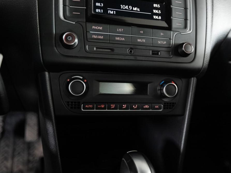 Volkswagen Polo V Рестайлинг Челябинск  - изображение 12