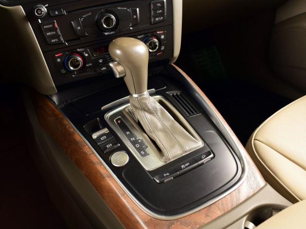 Audi Q5 I (8R) с пробегом 2012 года, цена 2 274 995 рублей, 92627 км, внедорожник, Автокод Объявления
