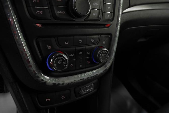 Opel Mokka I с пробегом 2014 года, цена 1 179 000 рублей, 80193 км, внедорожник, Автокод Объявления