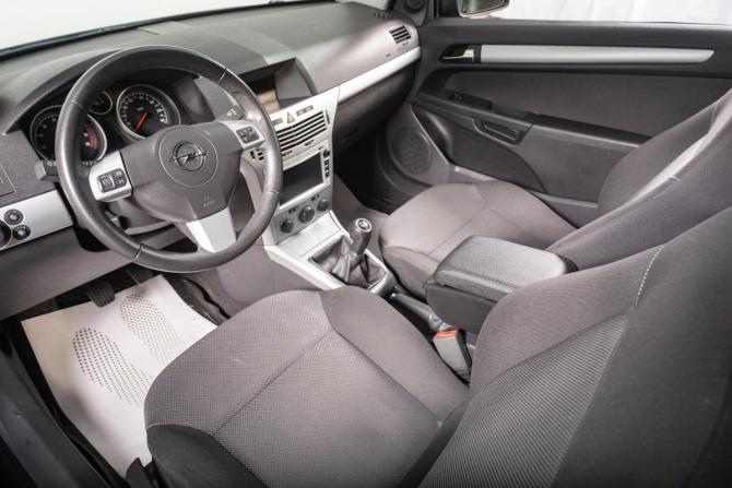 Opel Astra H Рестайлинг с пробегом 2010 года, цена 589 000 рублей, 190000 км, хэтчбек, Автокод Объявления