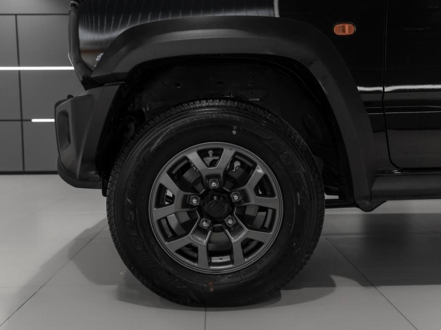 Suzuki Jimny IV Москва  - изображение 22