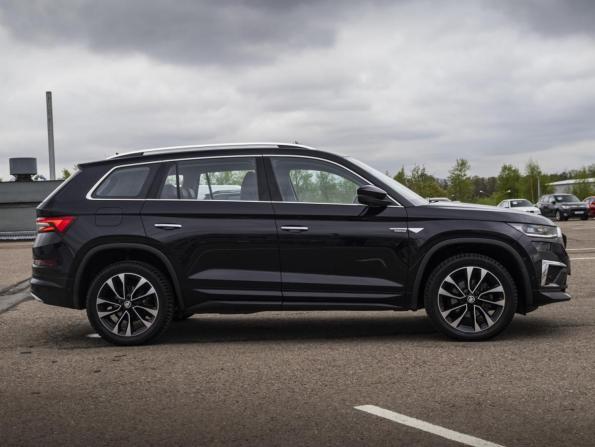 Skoda Kodiaq I Рестайлинг с пробегом 2023 года, цена 3 849 000 рублей, 58500 км, внедорожник, Автокод Объявления