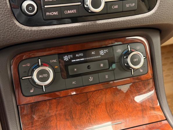 Volkswagen Touareg II с пробегом 2012 года, цена 1 829 000 рублей, 181000 км, внедорожник, Автокод Объявления