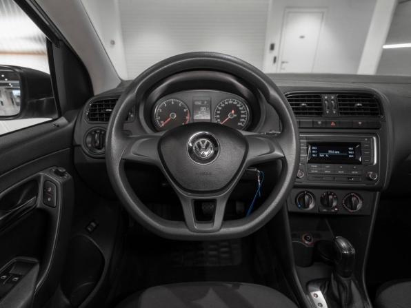 Volkswagen Polo V Рестайлинг с пробегом 2017 года, цена 1 145 000 рублей, 97111 км, седан, Автокод Объявления