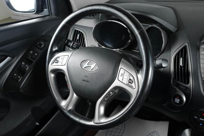 Hyundai ix35 I Рестайлинг с пробегом 2015 года, цена 1 599 000 рублей, 135000 км, внедорожник, Автокод Объявления