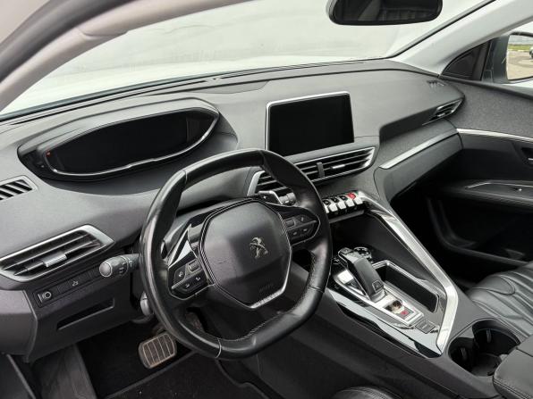 Peugeot 3008 II с пробегом 2017 года, цена 1 490 000 рублей, 119660 км, внедорожник, Автокод Объявления