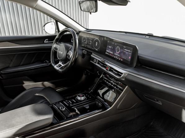 Kia K5 III с пробегом 2022 года, цена 2 510 000 рублей, 49722 км, седан, Автокод Объявления