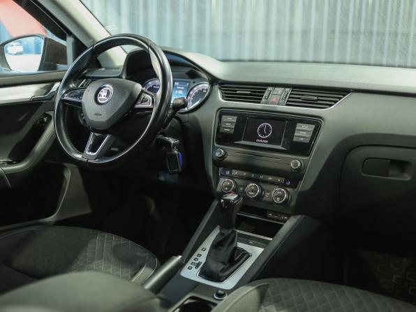 Skoda Octavia III (A7) с пробегом 2016 года, цена 1 375 000 рублей, 201295 км, лифтбек, Автокод Объявления