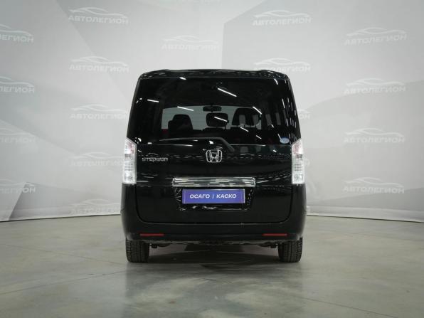 Honda Stepwgn IV Рестайлинг с пробегом 2012 года, цена 1 470 000 рублей, 194406 км, минивэн, Автокод Объявления