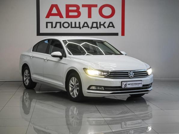 Volkswagen Passat B8 с пробегом 2016 года, цена 1 729 000 рублей, 126498 км, седан, Автокод Объявления
