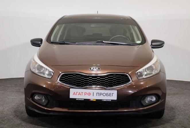 Kia Ceed II с пробегом 2014 года, цена 950 000 рублей, 162952 км, хэтчбек, Автокод Объявления