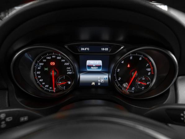 Mercedes-Benz GLA I (X156) Рестайлинг с пробегом 2019 года, цена 2 690 000 рублей, 76520 км, внедорожник, Автокод Объявления