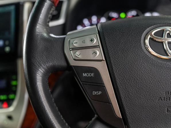 Toyota Vellfire I с пробегом 2011 года, цена 2 470 000 рублей, 150000 км, минивэн, Автокод Объявления
