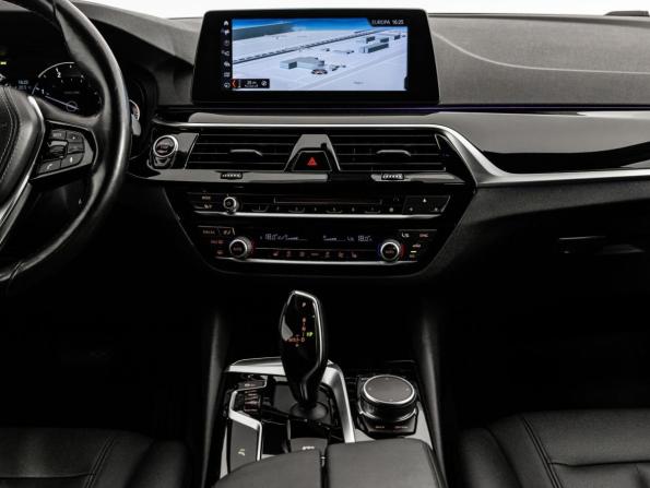 BMW 5 серии VII (G30/G31/G38) с пробегом 2017 года, цена 2 399 000 рублей, 132618 км, седан, Автокод Объявления