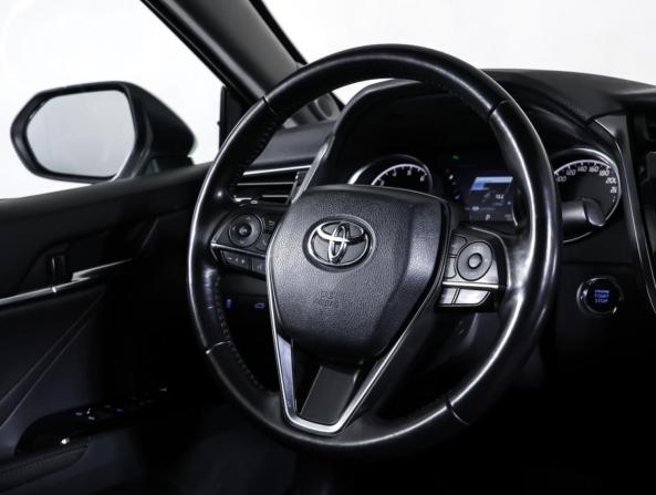 Toyota Camry VIII (XV70) с пробегом 2018 года, цена 2 798 000 рублей, 121570 км, седан, Автокод Объявления