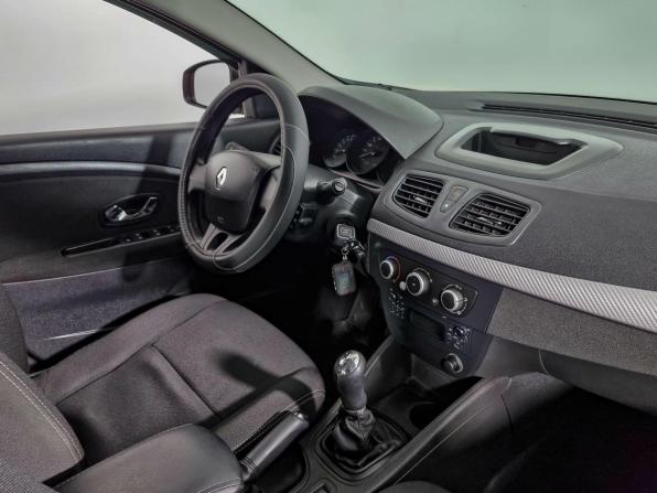 Renault Fluence I Рестайлинг с пробегом 2013 года, цена 699 000 рублей, 171867 км, седан, Автокод Объявления