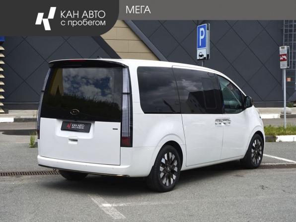 Hyundai Staria I с пробегом 2023 года, цена 5 600 000 рублей, 92068 км, минивэн, Автокод Объявления
