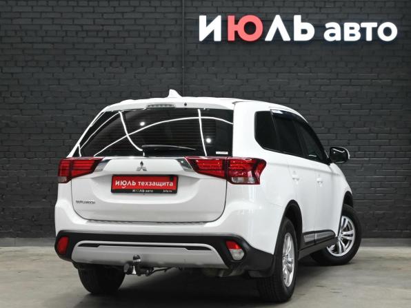 Mitsubishi Outlander III Рестайлинг 3 с пробегом 2021 года, цена 3 050 000 рублей, 78018 км, внедорожник, Автокод Объявления