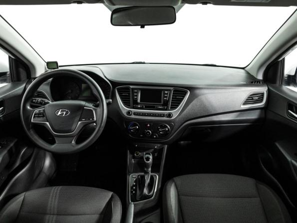 Hyundai Solaris II с пробегом 2018 года, цена 1 249 000 рублей, 109490 км, седан, Автокод Объявления