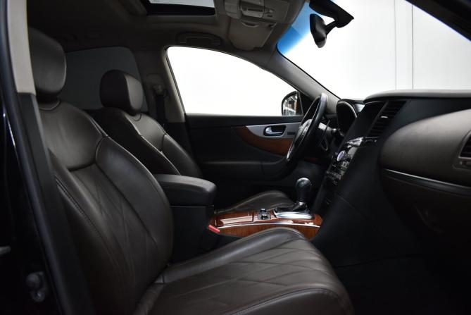 Infiniti QX70 с пробегом 2017 года, цена 2 950 000 рублей, 101897 км, внедорожник, Автокод Объявления