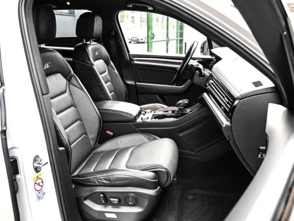 Volkswagen Touareg III с пробегом 2018 года, цена 3 899 000 рублей, 236096 км, внедорожник, Автокод Объявления