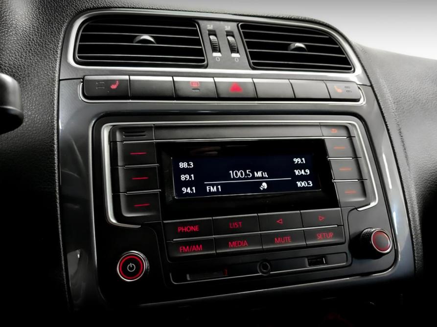 Volkswagen Polo V Рестайлинг Санкт-Петербург  - изображение 15