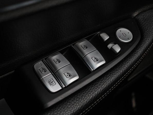 BMW 7 серии VI (G11/G12) Рестайлинг с пробегом 2019 года, цена 5 800 000 рублей, 76700 км, седан, Автокод Объявления