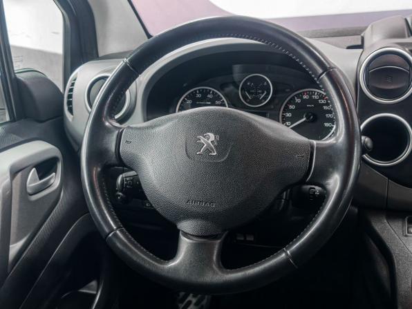 Peugeot Partner II Рестайлинг 2 с пробегом 2016 года, цена 1 149 900 рублей, 170000 км, компактвэн, Автокод Объявления