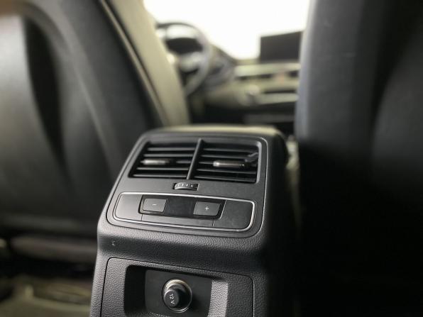 Audi A4 V (B9) с пробегом 2015 года, цена 2 179 900 рублей, 100500 км, седан, Автокод Объявления