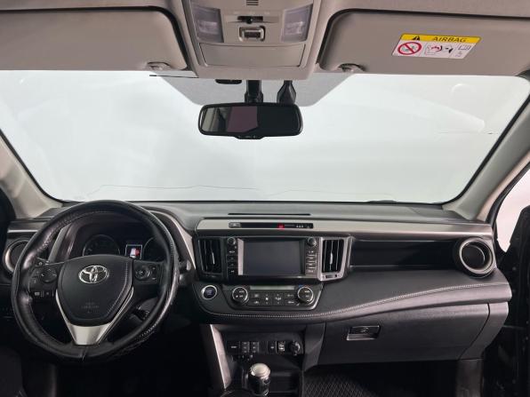 Toyota RAV4 IV (XA40) Рестайлинг с пробегом 2018 года, цена 2 149 000 рублей, 147000 км, внедорожник, Автокод Объявления