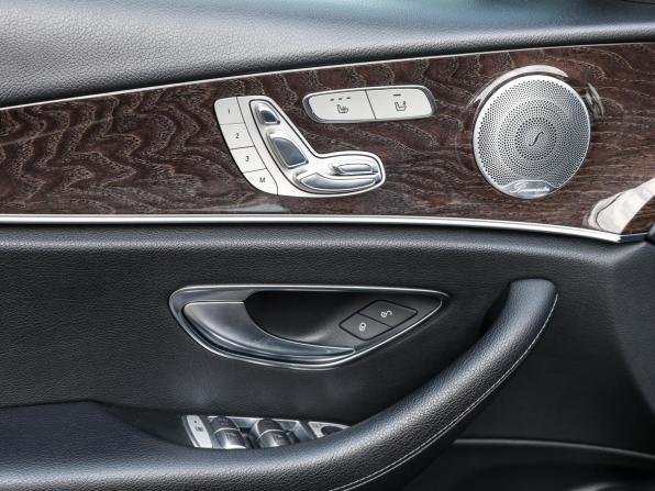 Mercedes-Benz E-Класс V (W213 S213 C238) с пробегом 2017 года, цена 2 898 000 рублей, 218740 км, седан, Автокод Объявления