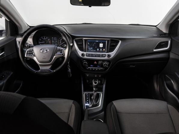 Hyundai Solaris II с пробегом 2018 года, цена 1 220 000 рублей, 195234 км, седан, Автокод Объявления