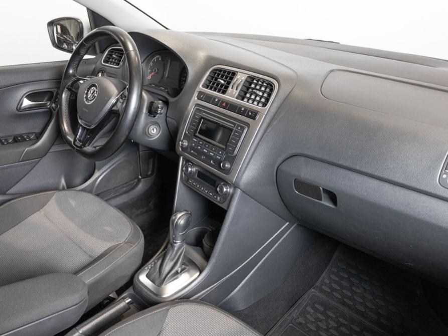 Volkswagen Polo V Рестайлинг Казань  - изображение 7