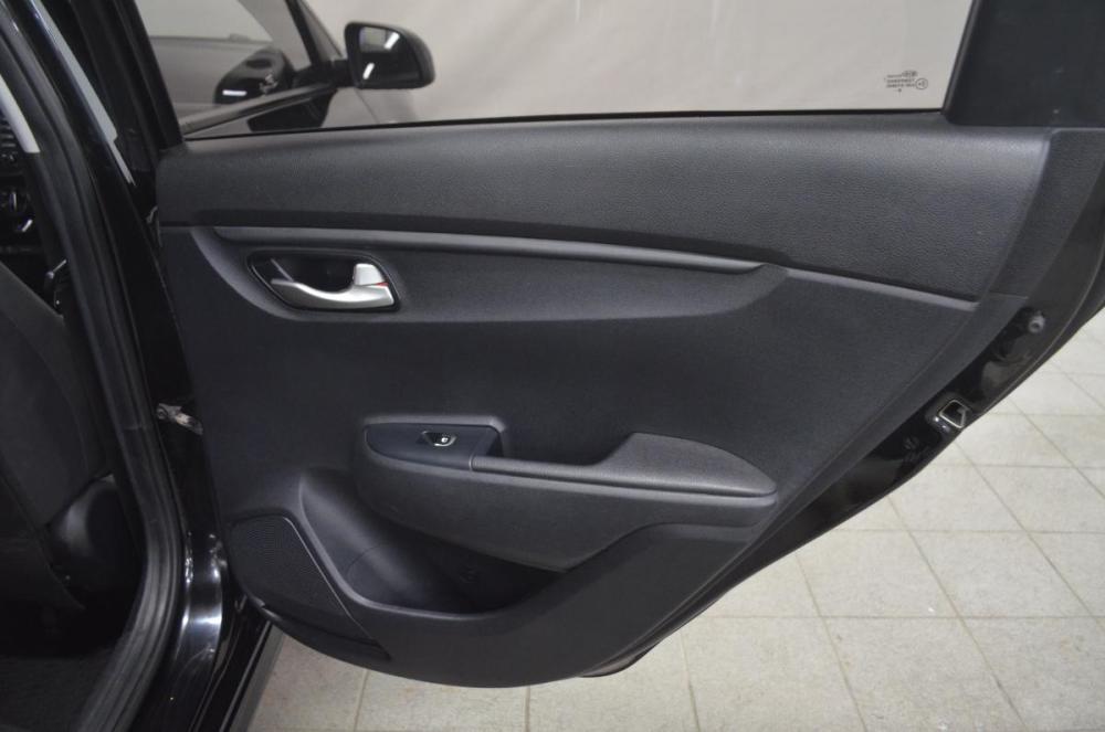 Kia Rio IV Санкт-Петербург  - изображение 8