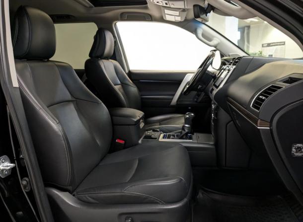 Toyota Land Cruiser Prado 150 Series Рестайлинг 2 с пробегом 2020 года, цена 6 250 000 рублей, 104669 км, внедорожник, Автокод Объявления