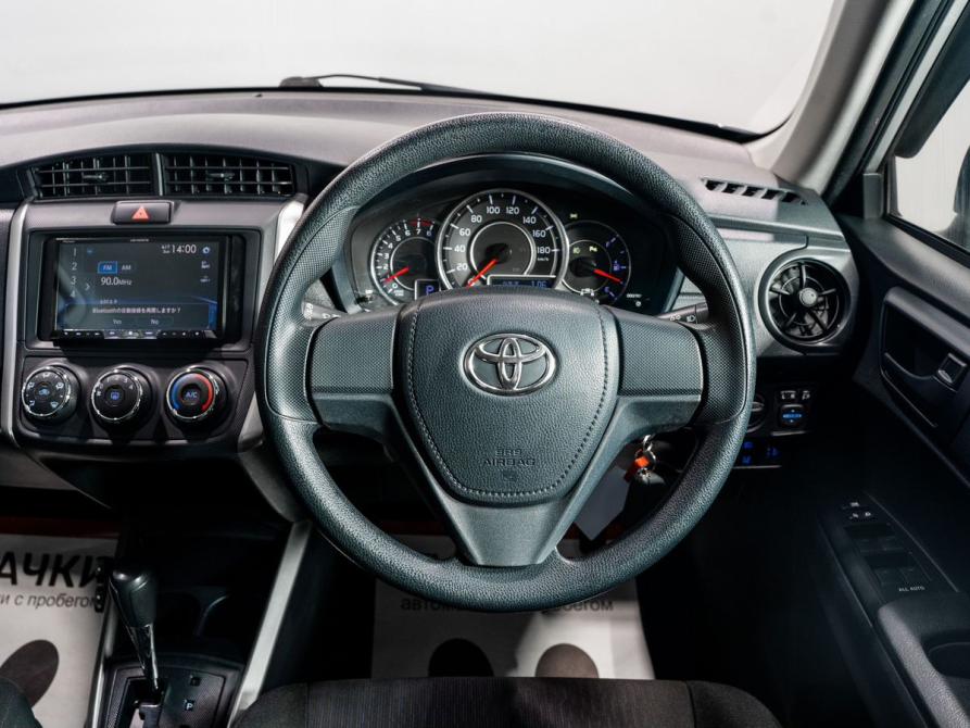 Toyota Corolla XI (E160 E170) Рестайлинг 2 Чита  - изображение 8