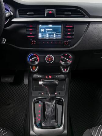 Kia Rio IV с пробегом 2017 года, цена 995 000 рублей, 251000 км, седан, Автокод Объявления