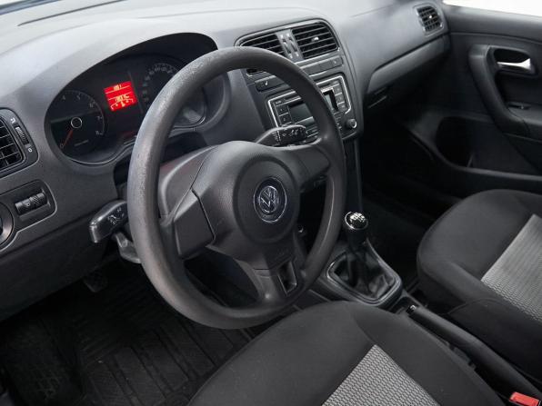 Volkswagen Polo V с пробегом 2014 года, цена 728 000 рублей, 130314 км, седан, Автокод Объявления