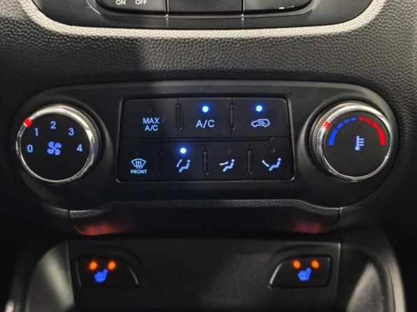 Hyundai ix35 I Рестайлинг с пробегом 2015 года, цена 1 308 000 рублей, 213014 км, внедорожник, Автокод Объявления